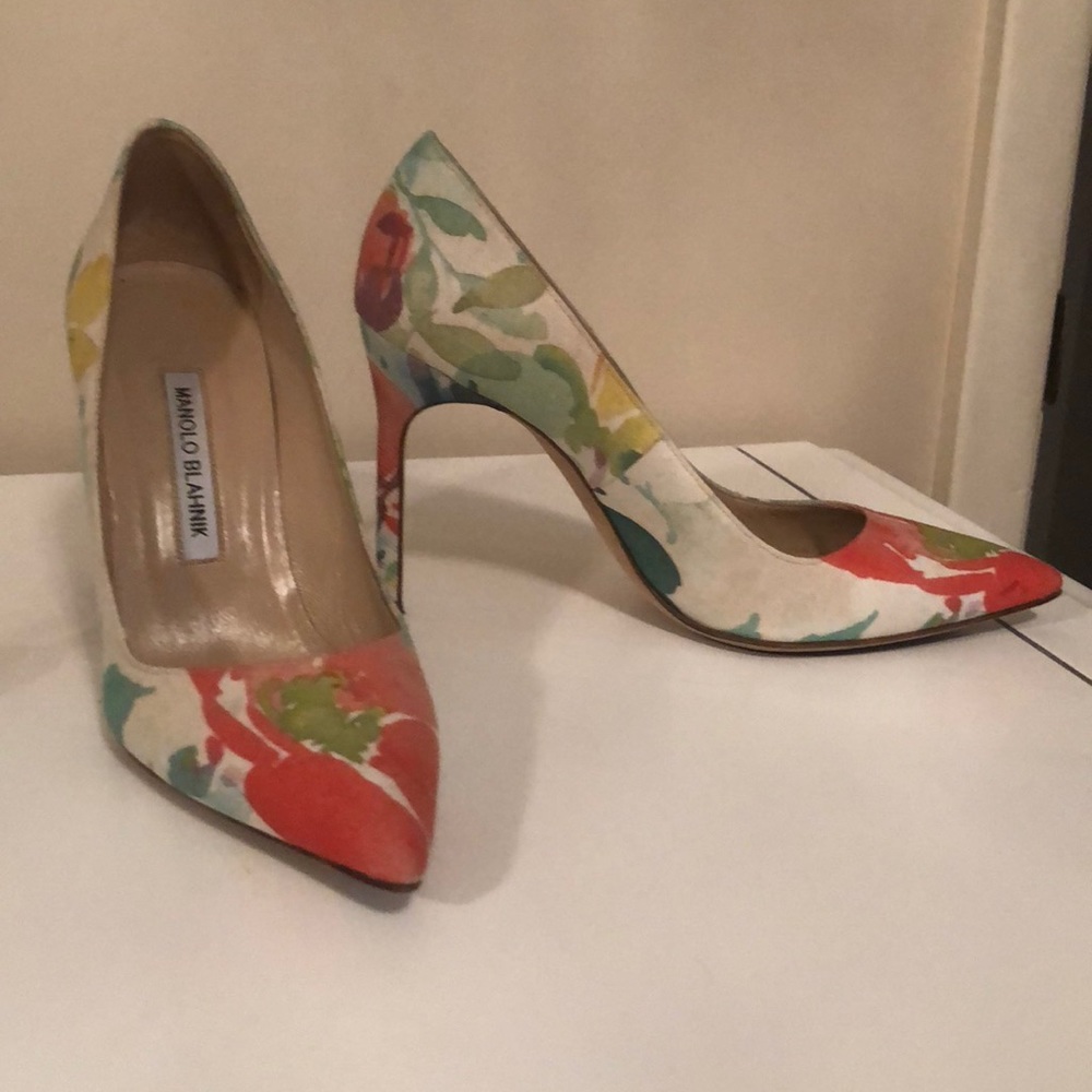 Manolo Blahnik Pumps